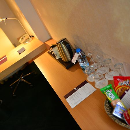Anemon Grand Manisa Otel מראה חיצוני תמונה