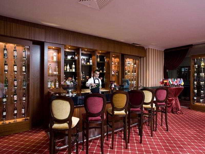 Anemon Grand Manisa Otel מראה חיצוני תמונה