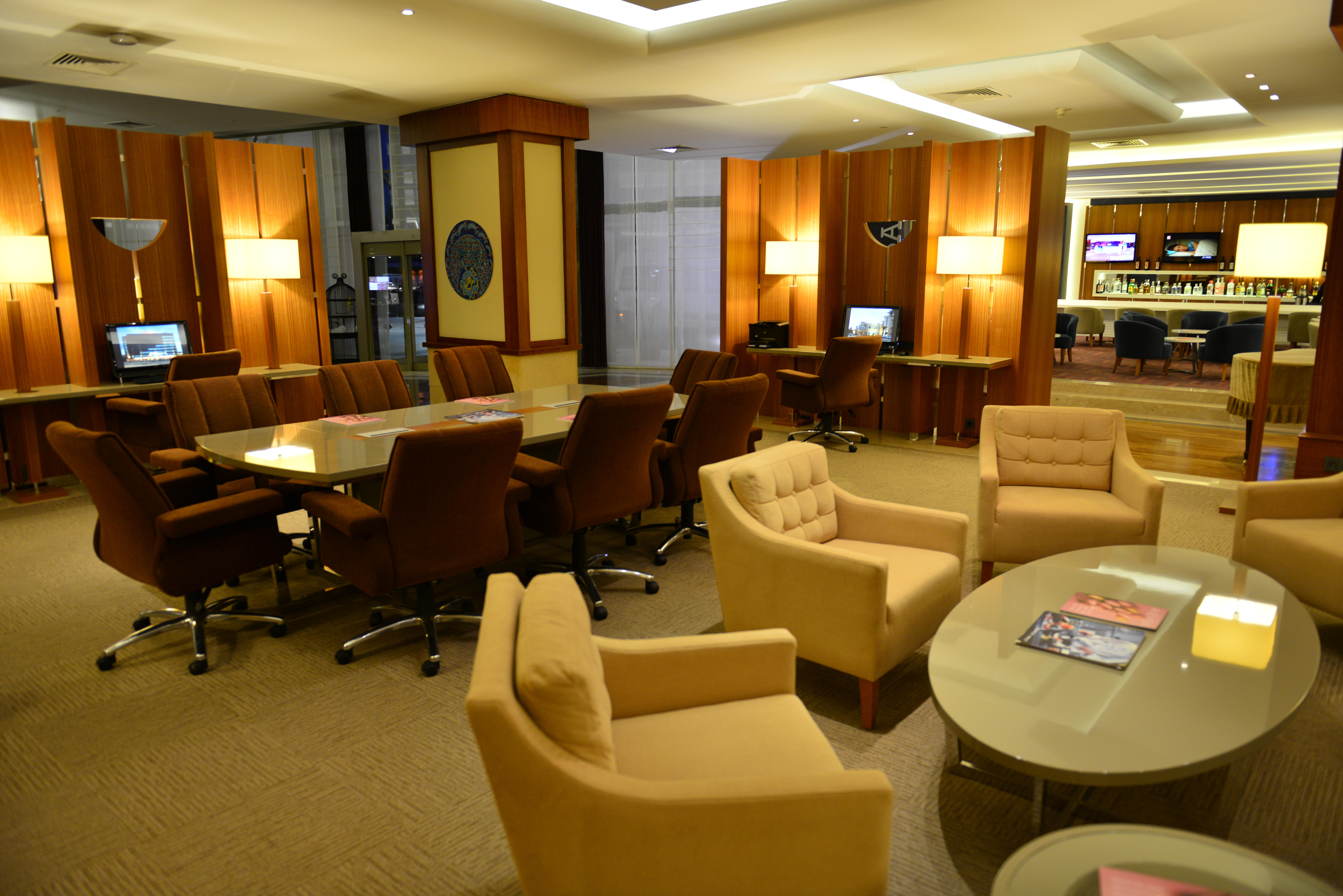 Anemon Grand Manisa Otel מראה חיצוני תמונה
