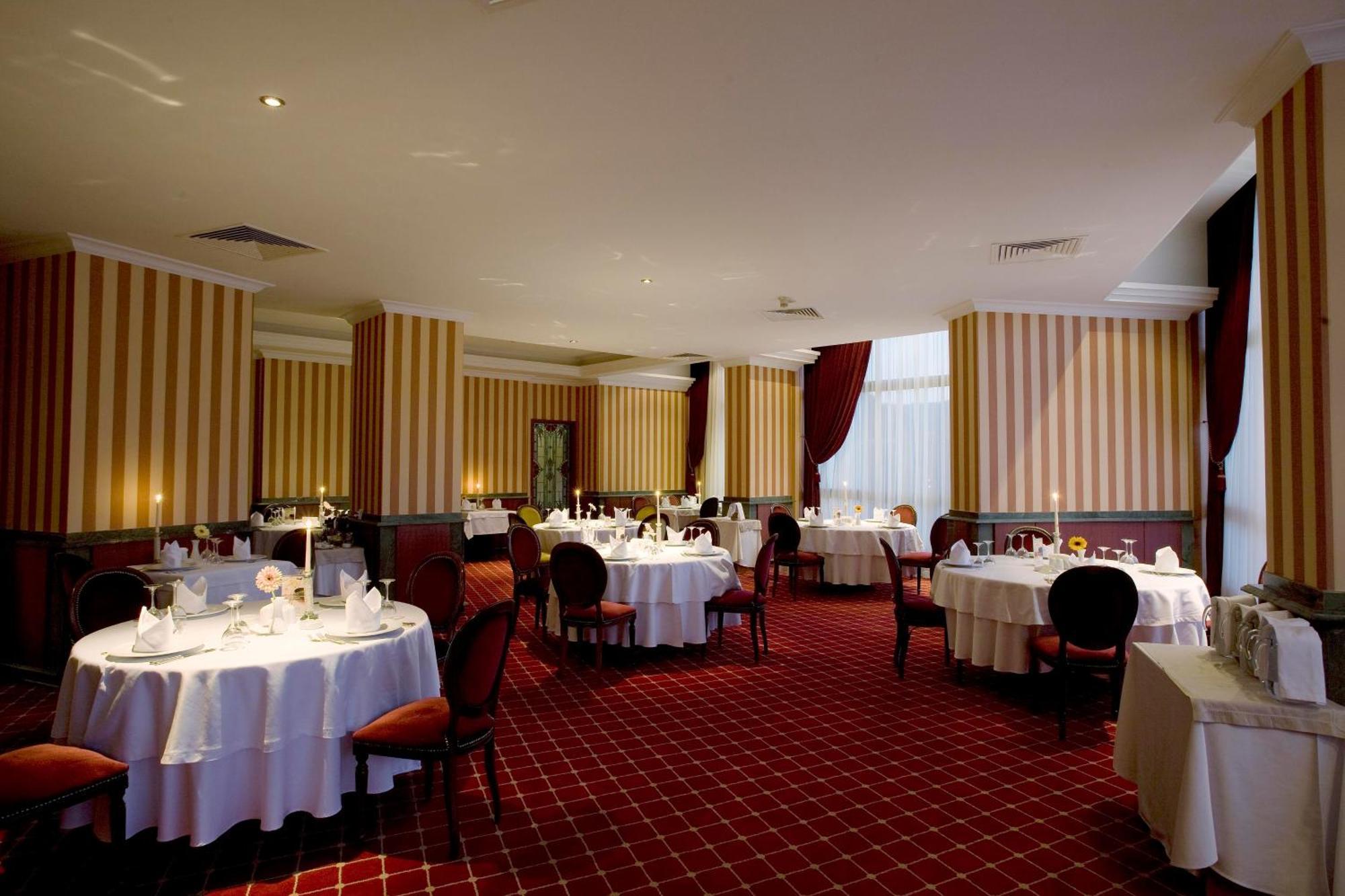 Anemon Grand Manisa Otel מראה חיצוני תמונה