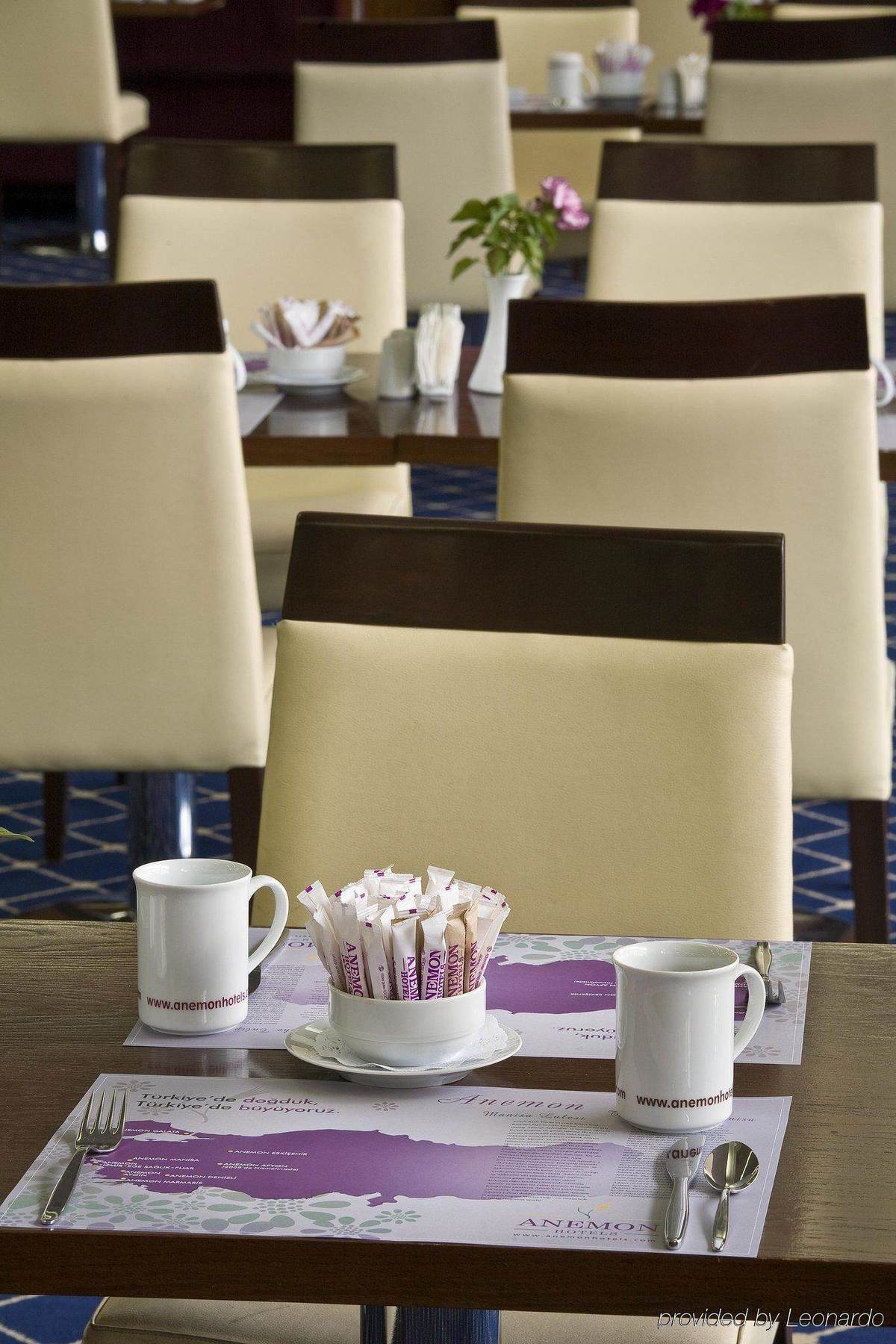 Anemon Grand Manisa Otel מסעדה תמונה